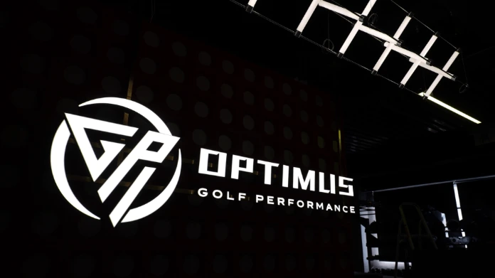Optimus Golf Desk Front